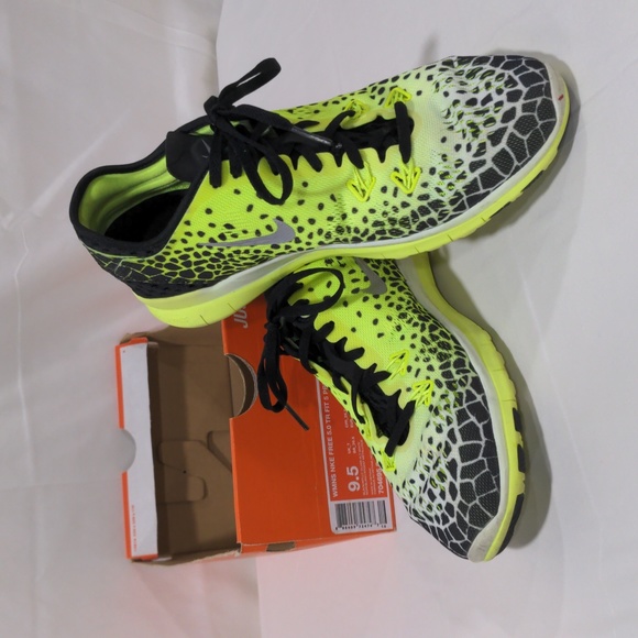Nike Shoes - Women's Nike Free 5.0 TR FIT 5 PRT